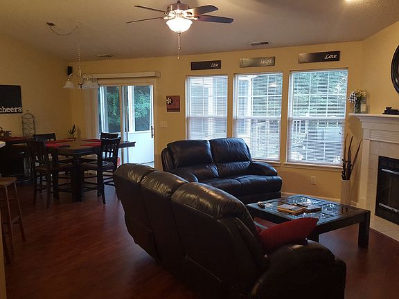 4th image of 5406 Chestnut Woods Dr