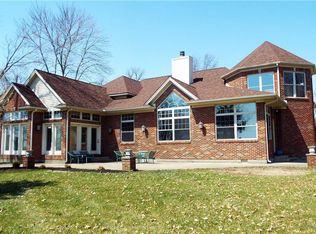 355 Pershing Dr, Saint Marys, OH 45885