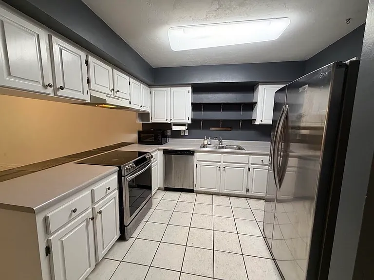 2446 Ryan Pl #B — Photo 10