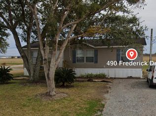 490 Fredrick Dr, Thibodaux, LA 70301