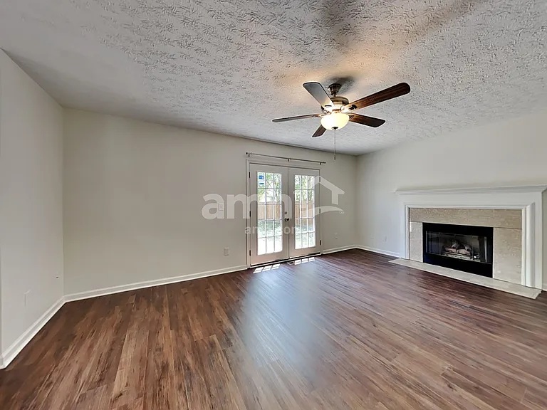 730 Rothrock Dr — Photo 7