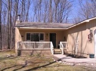 129 Bourbon St, Roscommon, MI
