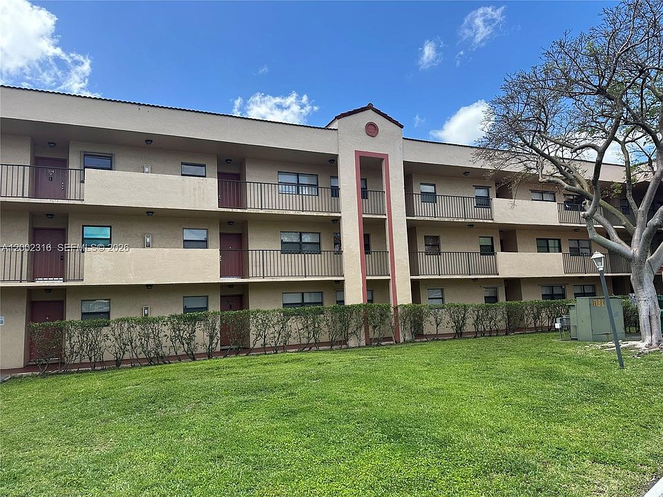 1st image of 3396 Foxcroft Rd APT 305