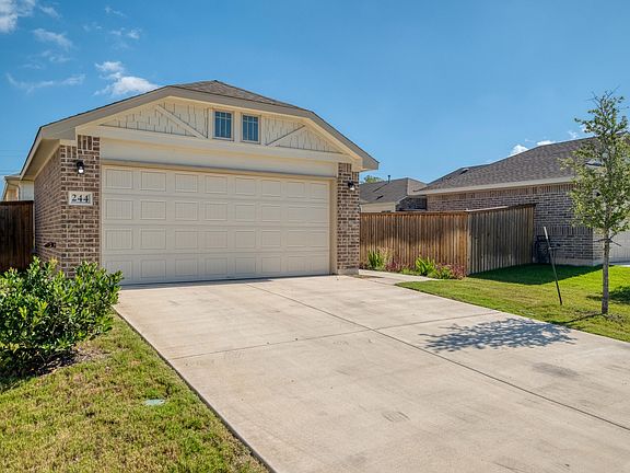 3rd image of 244 Driftwood Ln