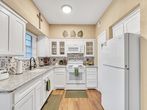 3rd image of 11655 Audelia Rd APT 601