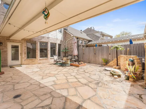2411 Clippers Sq, Houston, TX 77058