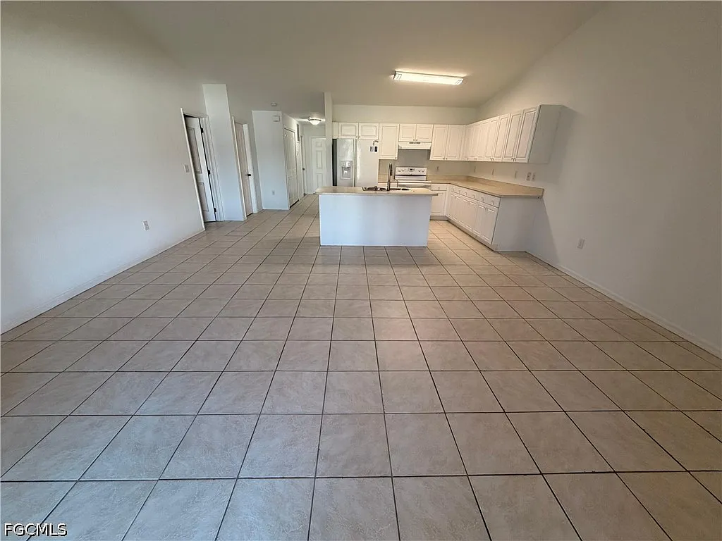 3 bed, 2.0 bath, 1260 sqft, $1,600 — Photo 4