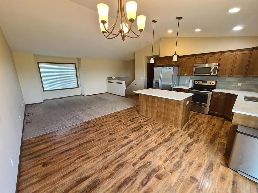 6903 Tiffany Drive — Photo 2