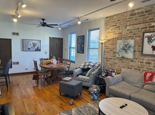 1362 W Crystal St APT 3F, Chicago, IL 60642