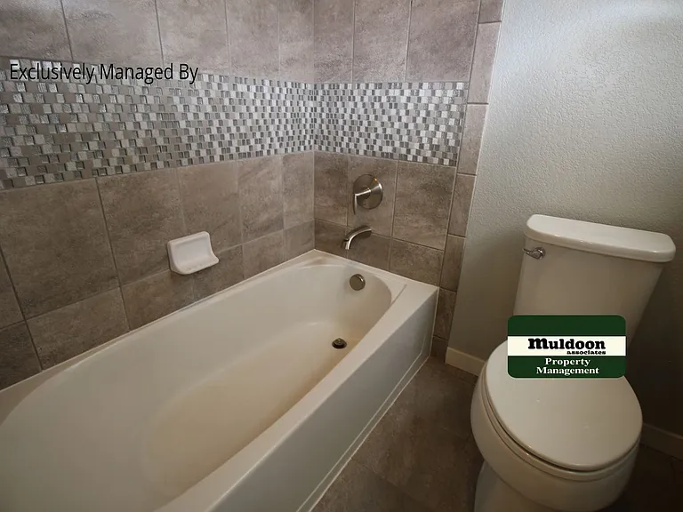 2322 Pelican Bay Dr — Photo 10
