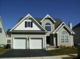 7 Bermuda Dunes Dr, Monroe Township, NJ 08831