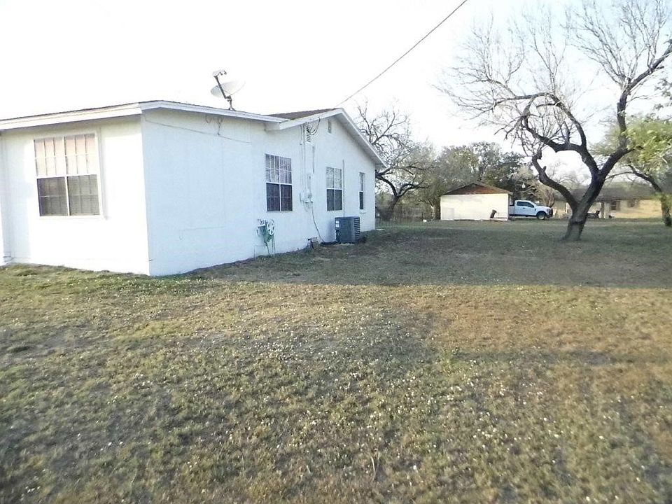 107 E Thompson St, Hebbronville, TX 78361 Zillow