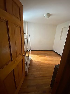 4th image of 483 Park Pl #1R