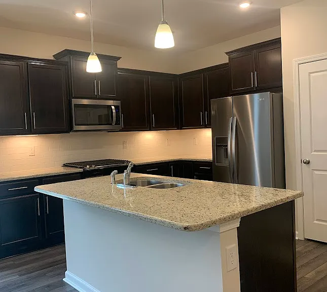 1614 Glacier Dr — Photo 5