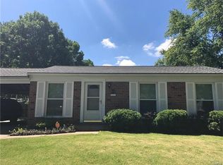 3121 Abbey St, Saint Charles, MO 63301