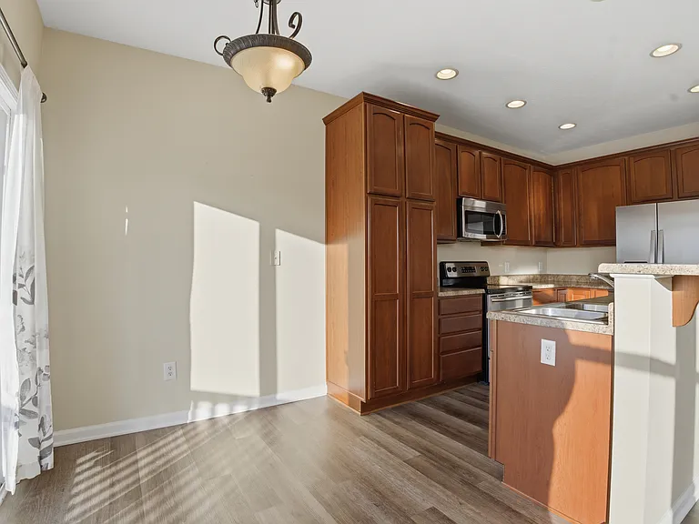 5658 Brownstone Dr — Photo 23
