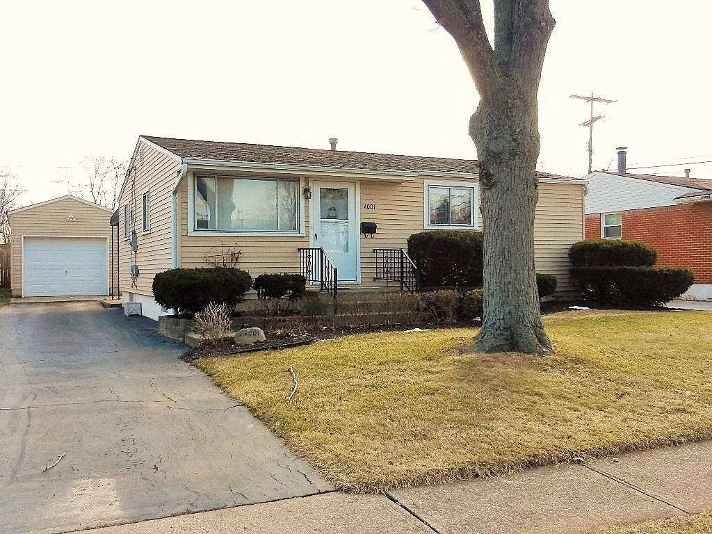 4001 Sexton Dr photo 1