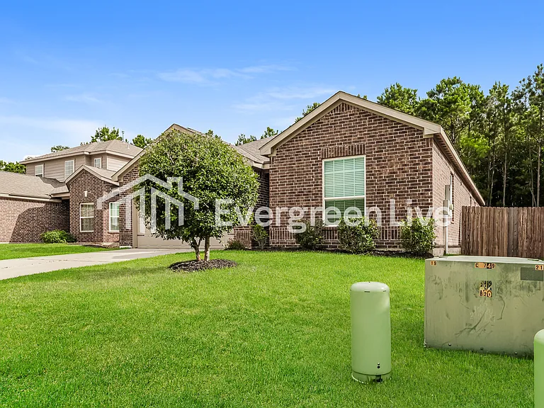 7715 Boulder Sunstone Ln — Photo 2
