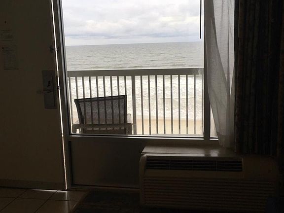 4th image of 2700 N Atlantic Ave #420