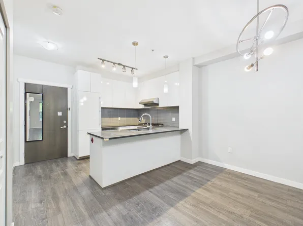 9399 Alexandra Rd #118, Richmond, BC V6X 0L7