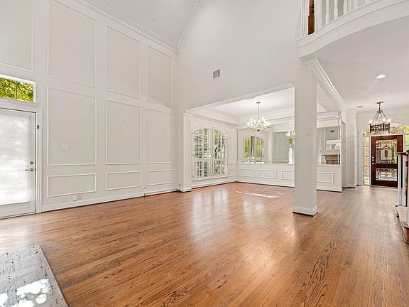 3rd image of 5318 Fayette St