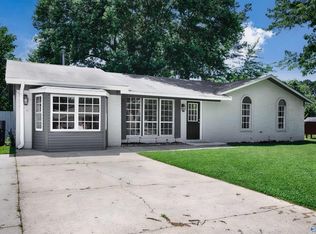 1007 Honeysuckle Ln SW, Decatur, AL 35601