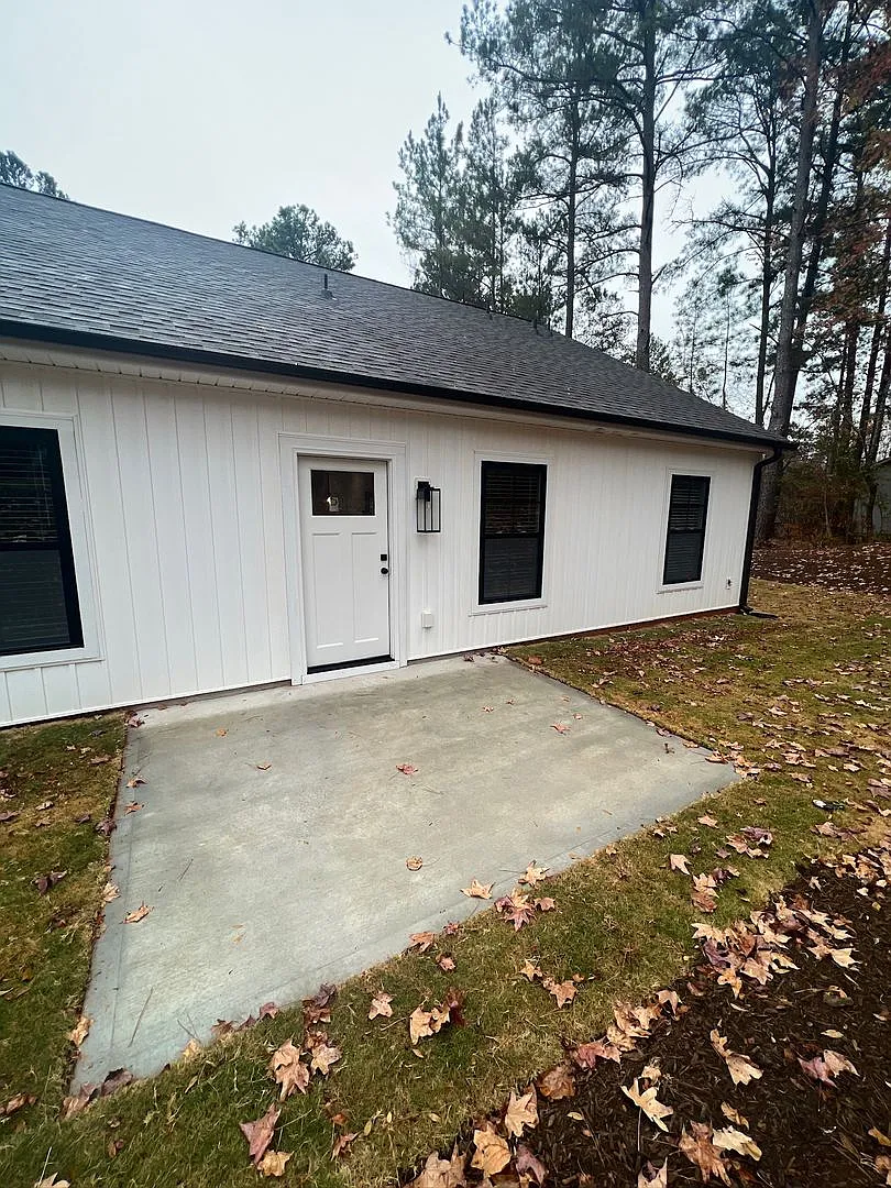 Newly Built 3BD/3BA Available August 2025! — Photo 2