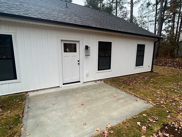 224 Willow Ct — Photo 2