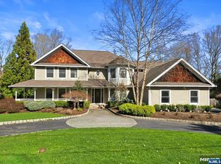 594 W Saddle River Rd, Upper Saddle River, NJ 07458