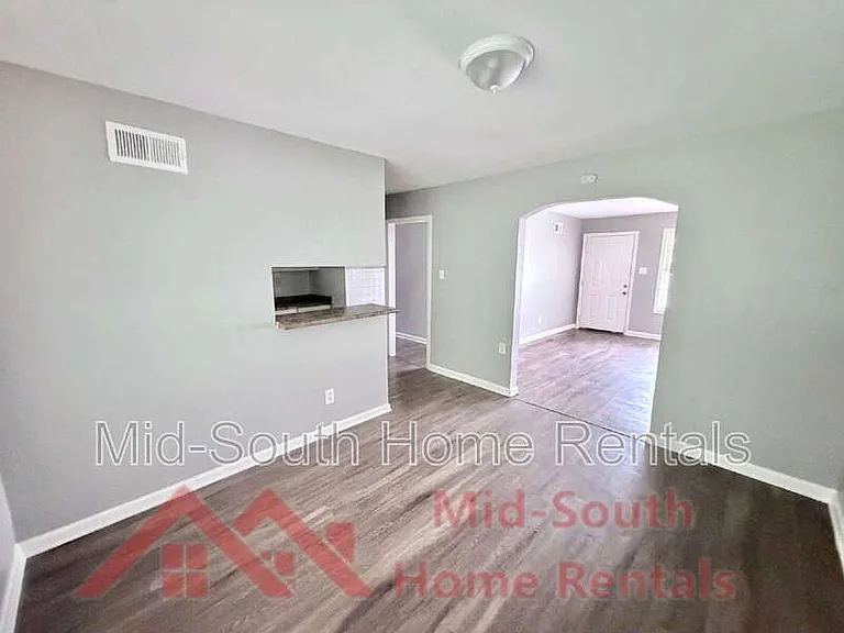 1270 Chickamauga Ave — Photo 10