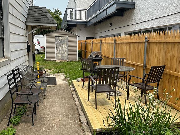 3rd image of 4 Tredwell Ave APT 2