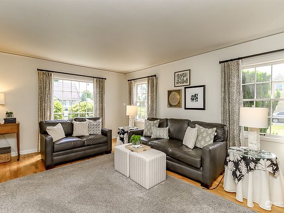 3rd image of 105 J Street NE
