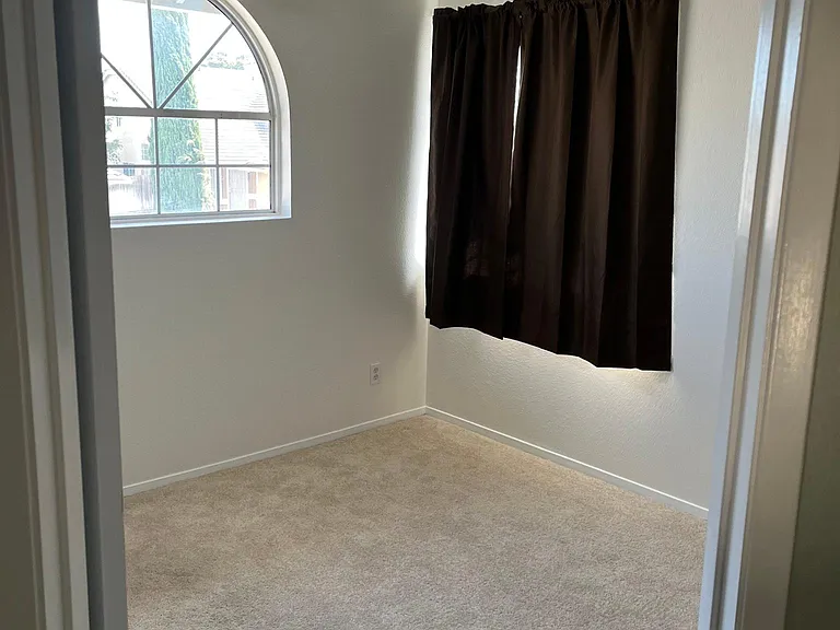 348 Gull Pl — Photo 11