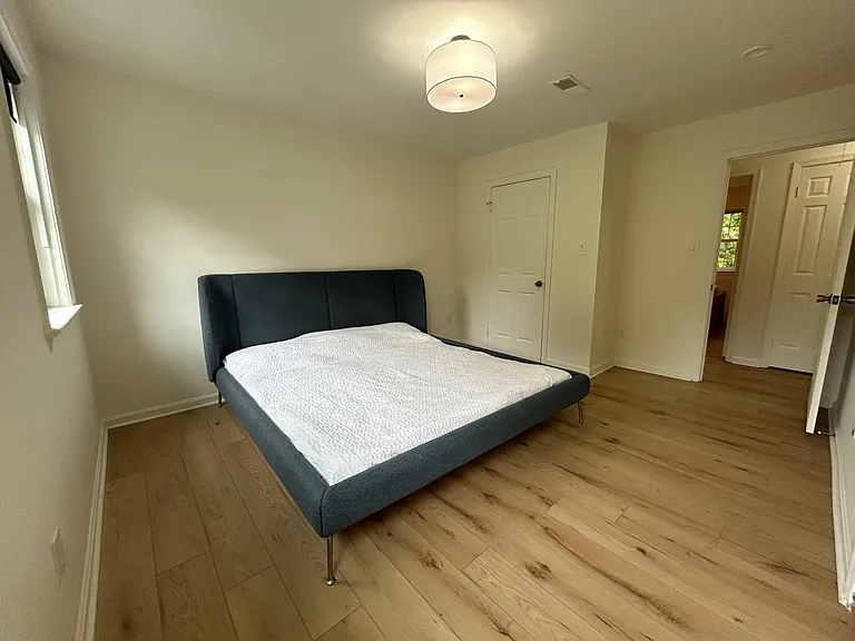 6723 Kenwood Forest Ln — Photo 12