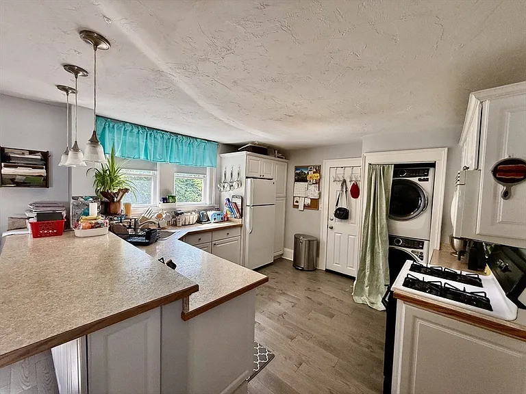 55 Storrs Ave #2 — Photo 2