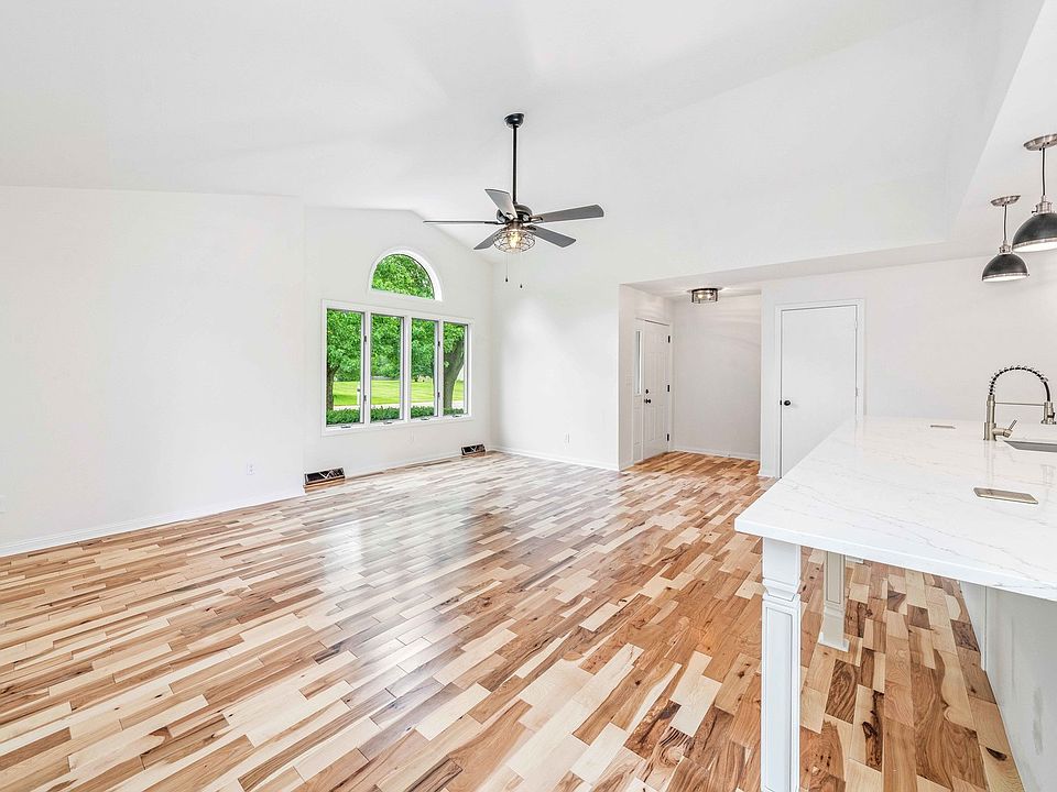 668 Lasalle Dr, Somonauk, IL 60552 Zillow