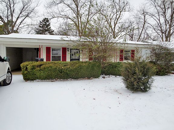3rd image of 409 Summit St