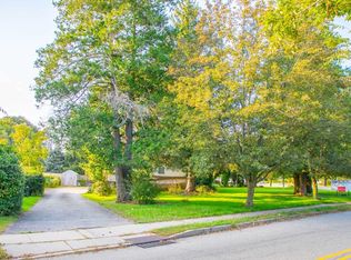 142 Closter Dock Rd, Closter, NJ 07624