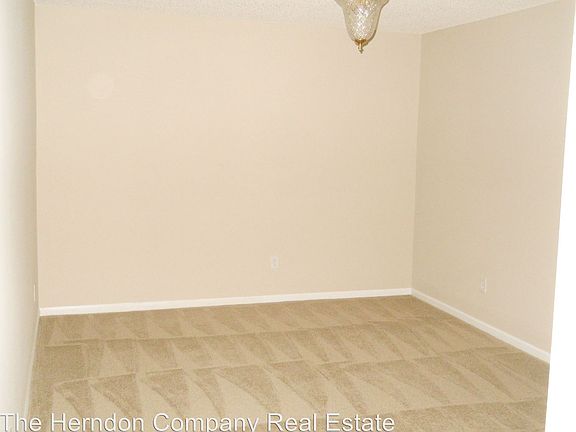 4th image of 7 Milledge Cir