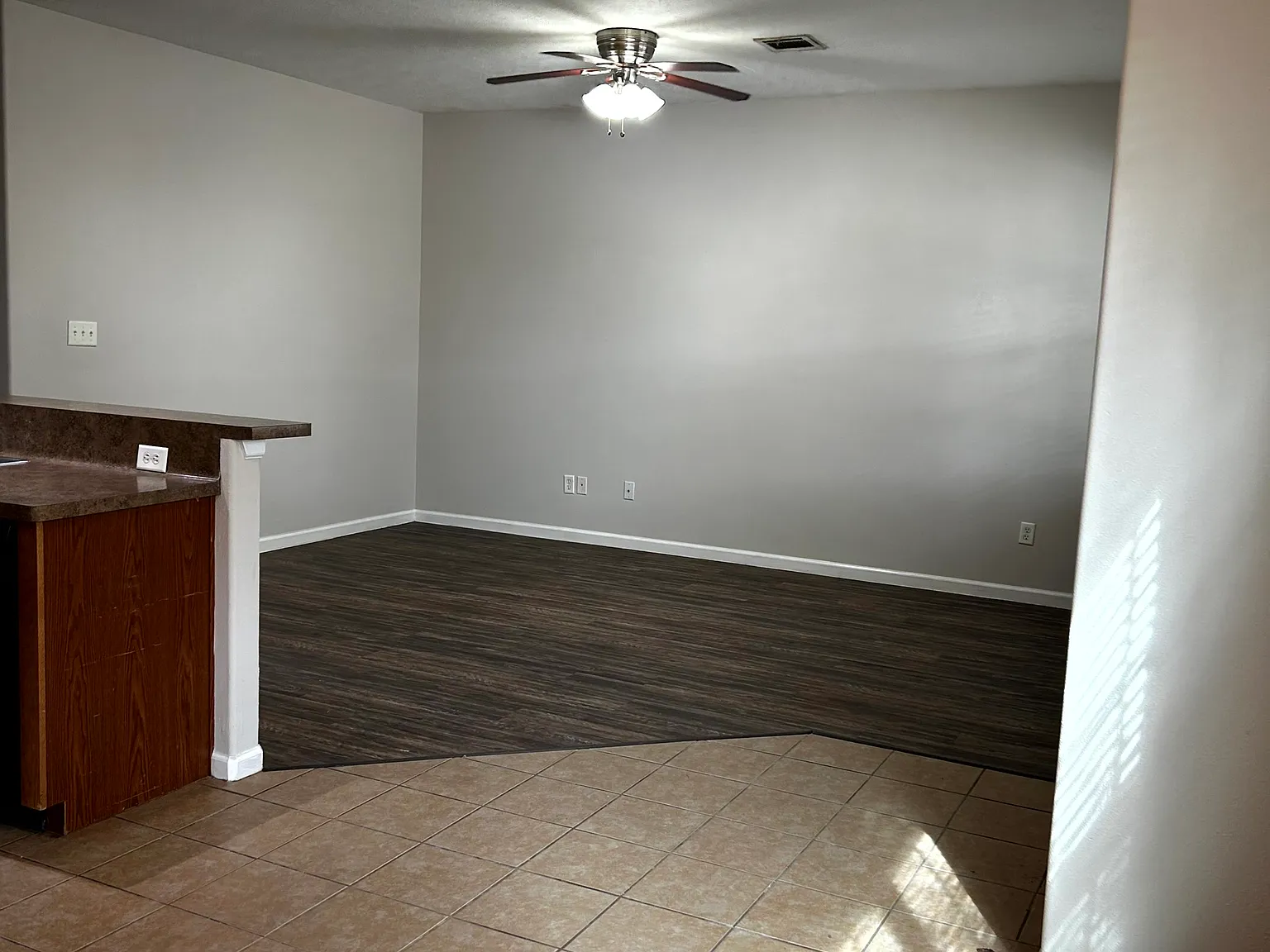 21435 W. Wallis Dr. - B — Photo 3