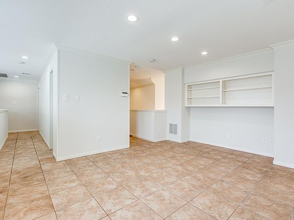 5th image of 604 Sunningdale