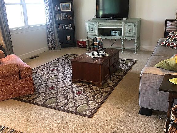 Spacious living room