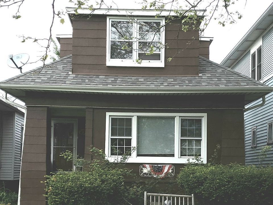 1st image of 4712 W Belle Plaine Ave