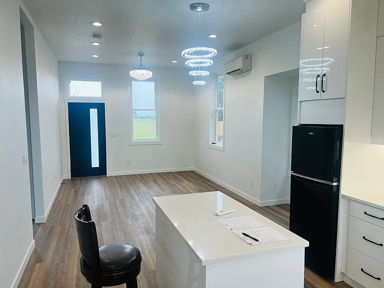 3217 Linfield Ave — Photo 5