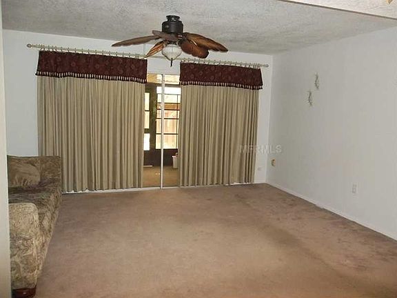 3rd image of 621 W Indiana Ave #40