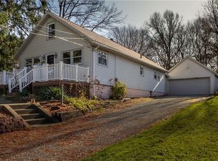 1588 Faye Rd, Akron, OH 44306