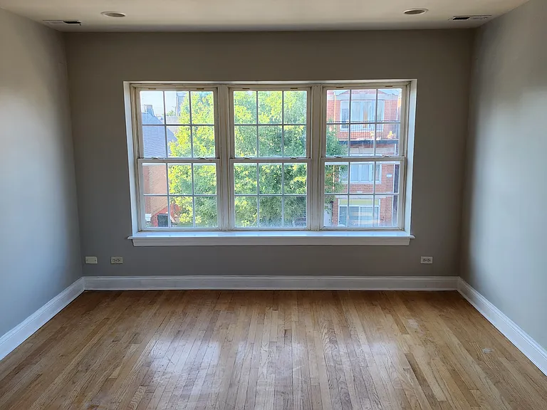 2453 W Grenshaw St #B — Photo 9