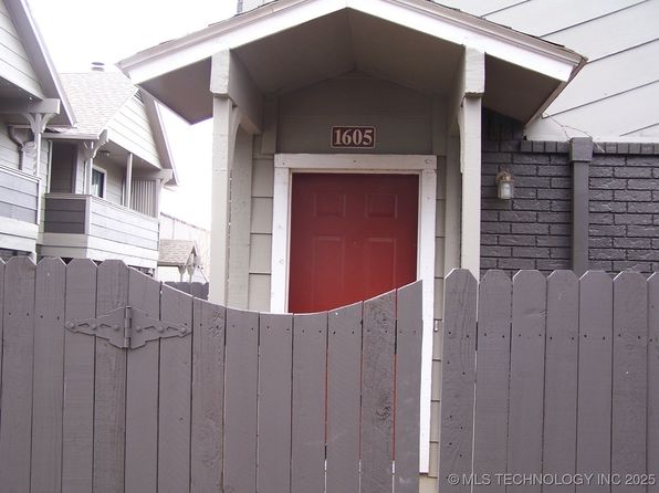 2826 E 90th St UNIT 1605