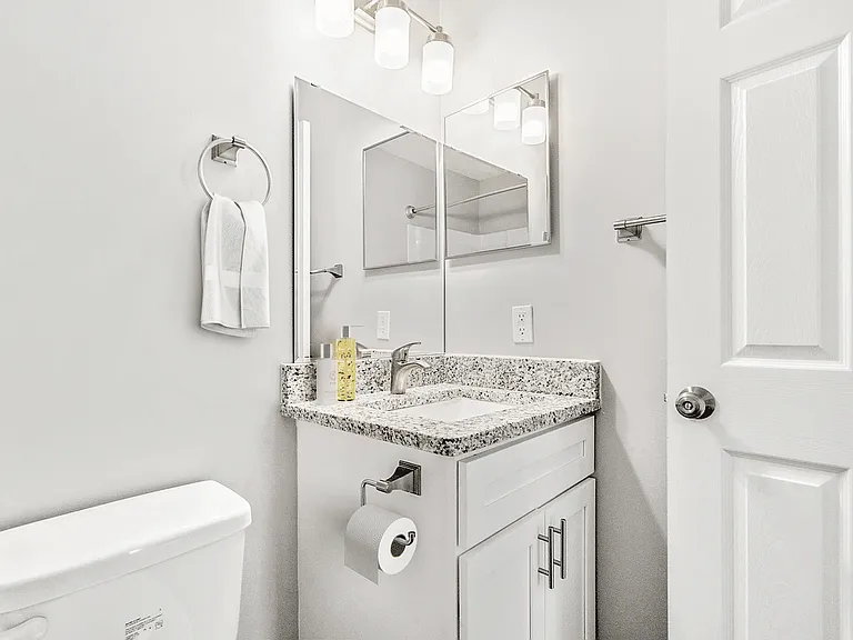 Paces Pointe Apartment Homes — Photo 94