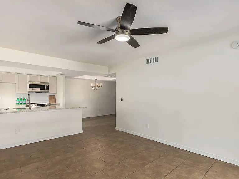 3119 W Cochise Dr #252 — Photo 6